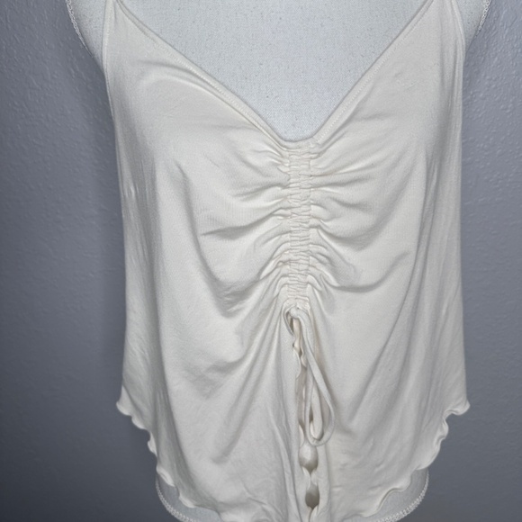NWT Divided  Off white  tank top with ruching XL - Picture 2 of 8